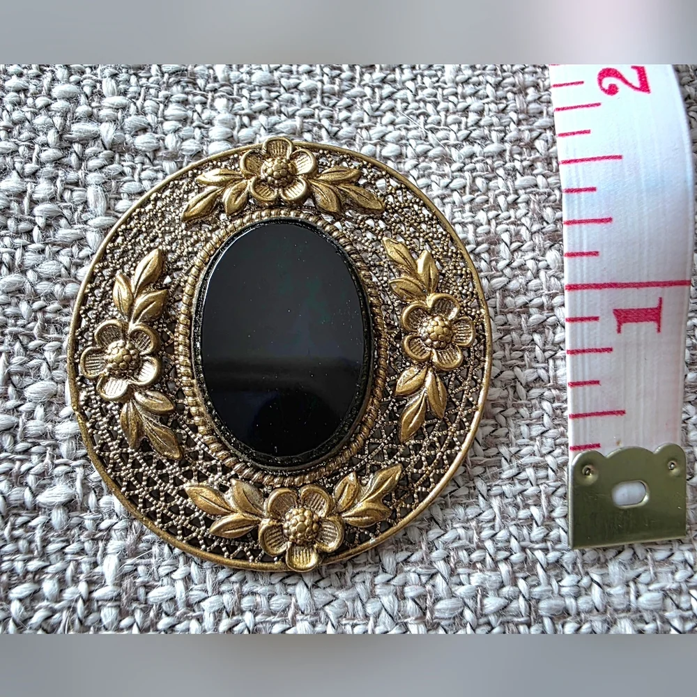Vintage Chechoslovakia Filigree brooch